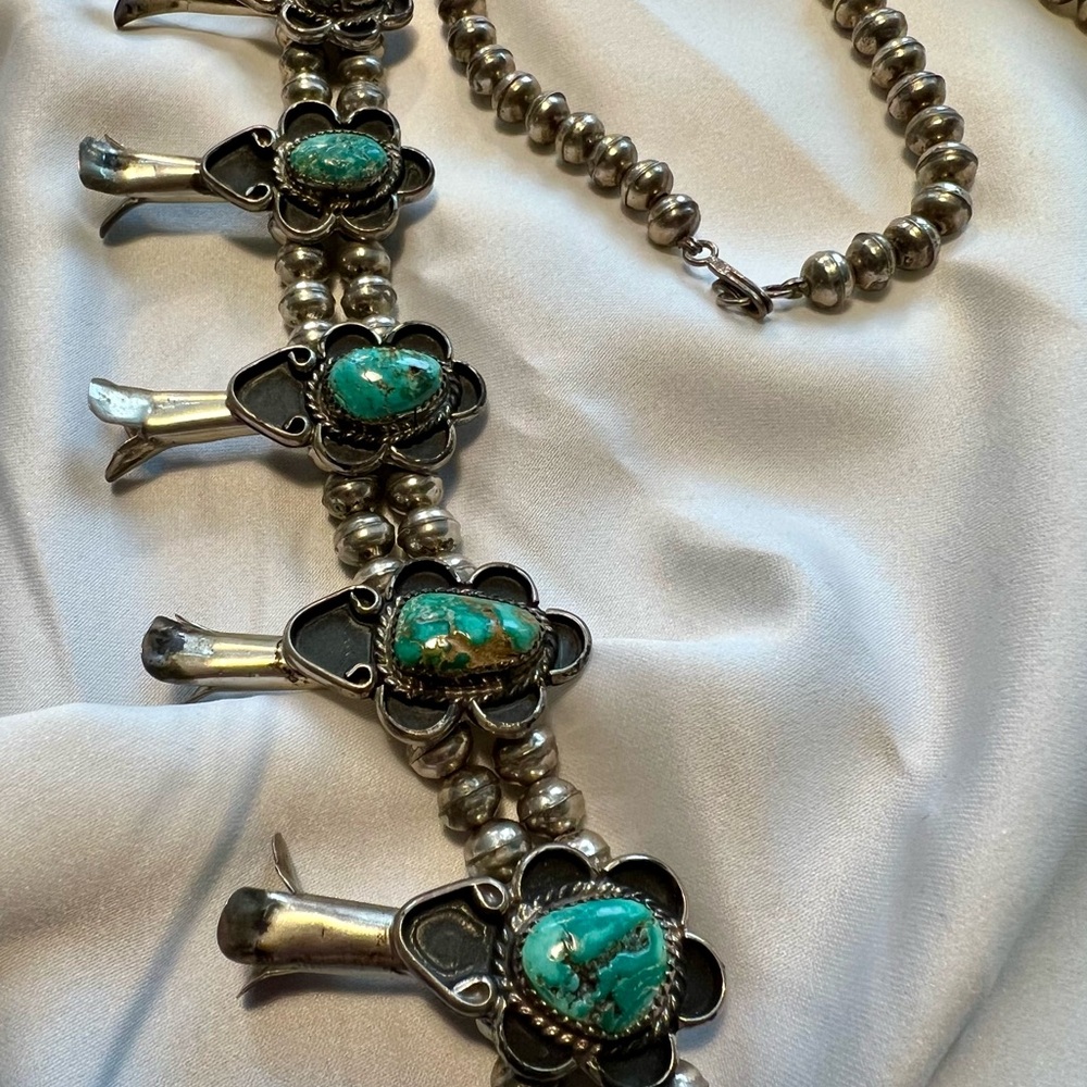 Beautiful Squash Blossom Turquoise Necklace SS 925 C11, 215 grams. - Picture 14 of 16
